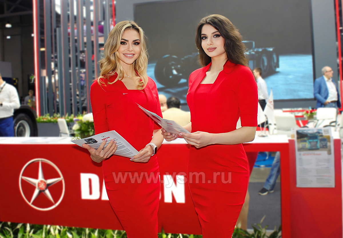 Промоутеры для опросов на выставке